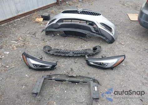 2020 Buick Enclave Awd Essence z USA, uszkodzony, nr VIN 5GAEVAKW1LJ225753